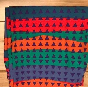 Geometric tall curvy lularoe leggings